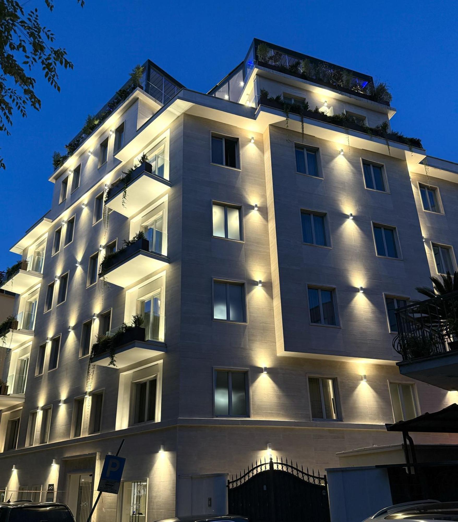 J Maluni City Hotel Roma Ngoại thất bức ảnh