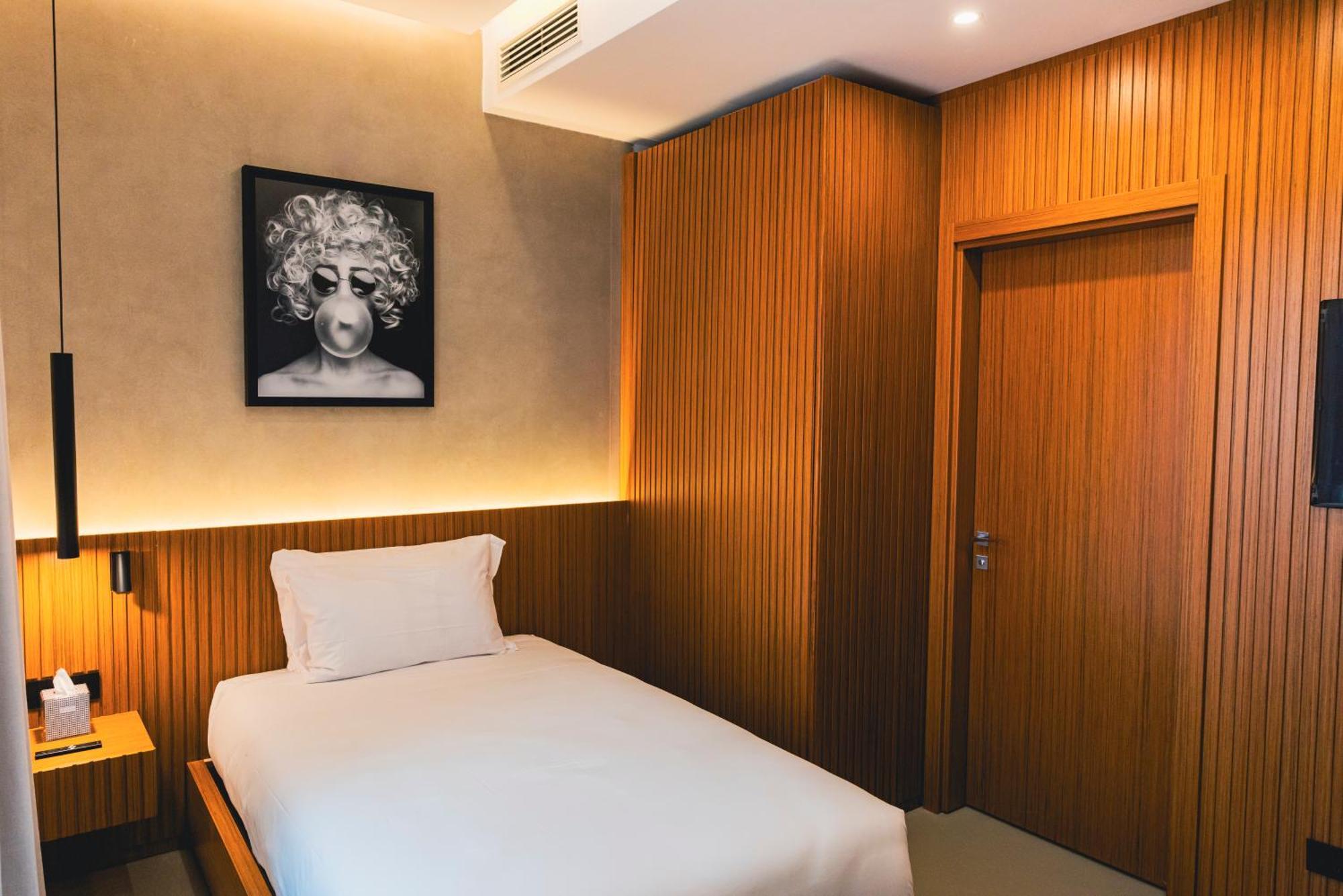 J Maluni City Hotel Roma Ngoại thất bức ảnh